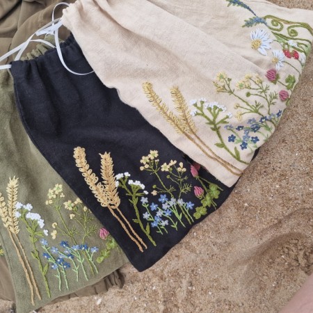 NYHET! Lær broderi Prosjektbag Markblomst - Komplett sett